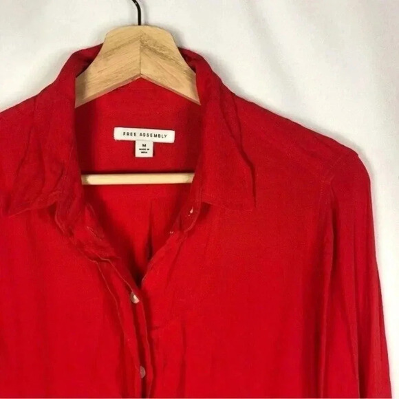 Free Assembly Bright Red Relaxed Fit Long Sleeve Button Down M - Picture 3 of 3